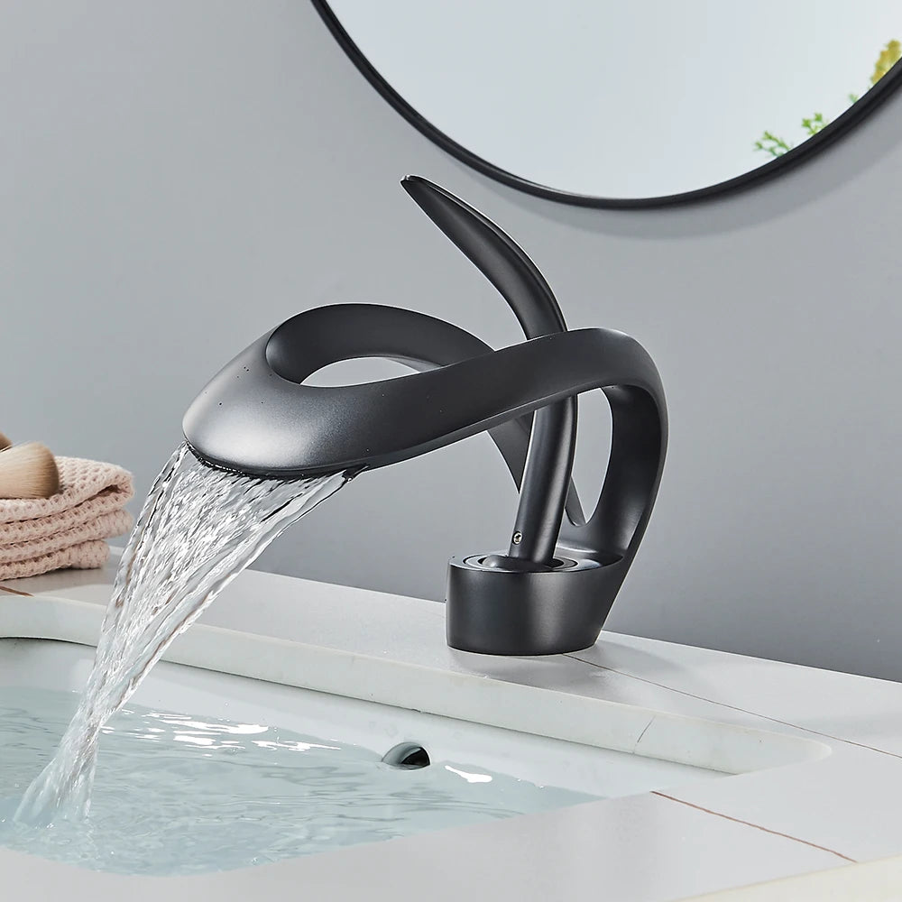 Luxury Style Brass Single Handle Bathroom WaterfallWater Faucet